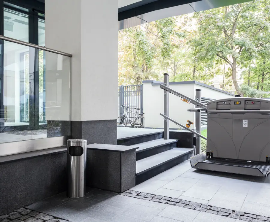 Liftboy 1/2/3 – Vertikaler Plattformlift für kurze Höhenunterschiede